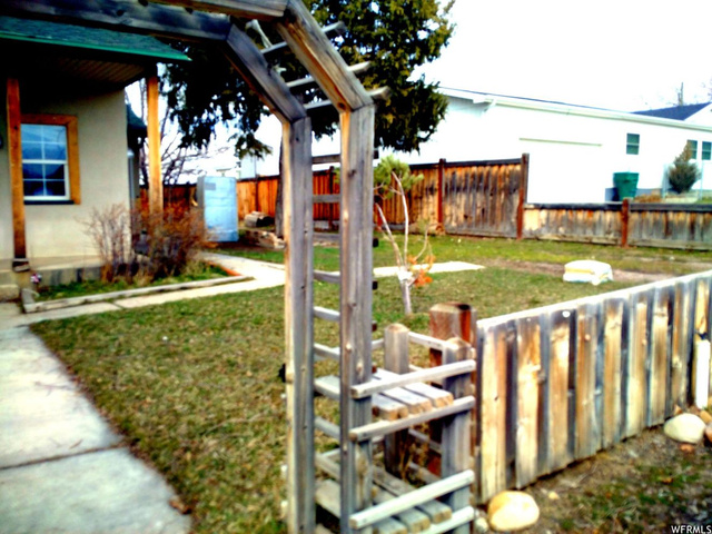 367 E 100 S, Mt Pleasant, UT 84647 — photo 2