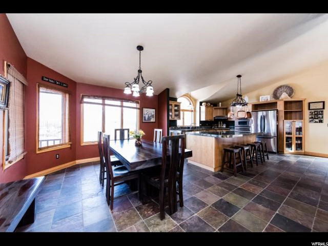 624 E Center St, Providence, UT 84332 — photo 5