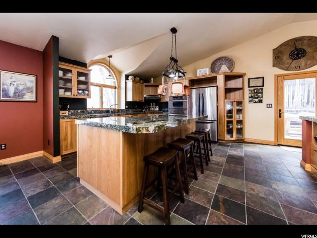 624 E Center St, Providence, UT 84332 — photo 10
