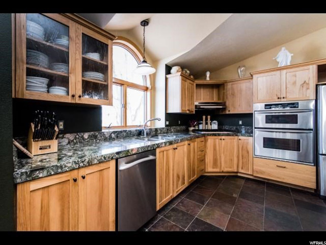 624 E Center St, Providence, UT 84332 — photo 11