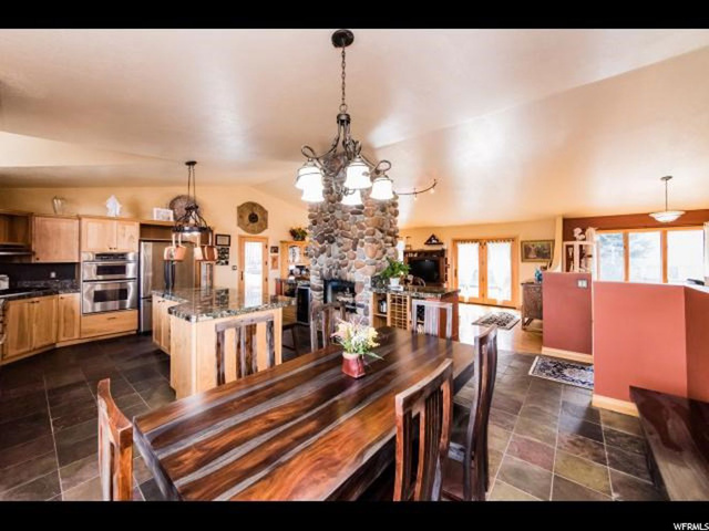 624 E Center St, Providence, UT 84332 — photo 4