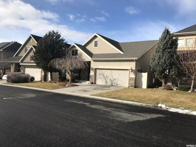 9668 S Bluffside Dr E, Sandy, UT 84092 — photo 2