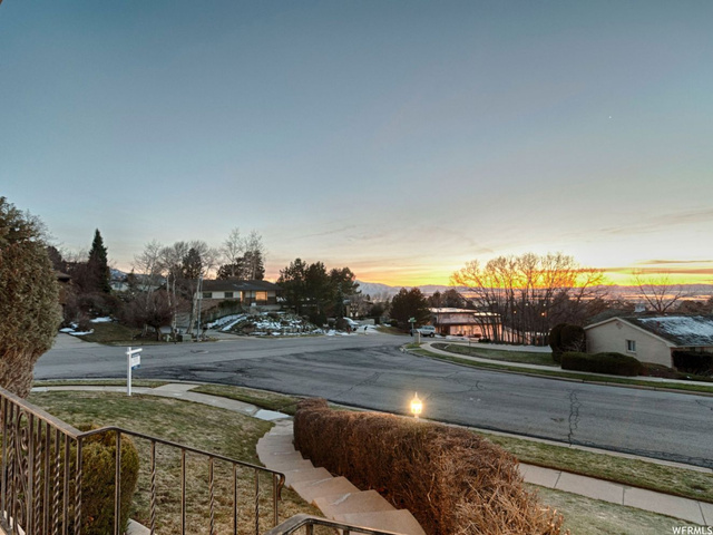 1295 S 1300 E, Bountiful, UT 84010 — photo 4
