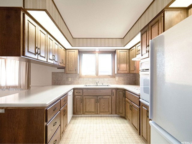 1295 S 1300 E, Bountiful, UT 84010 — photo 12