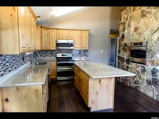 911 N 1500 E, Layton, UT 84040 — photo 11