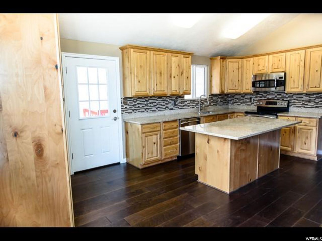 911 N 1500 E, Layton, UT 84040 — photo 9
