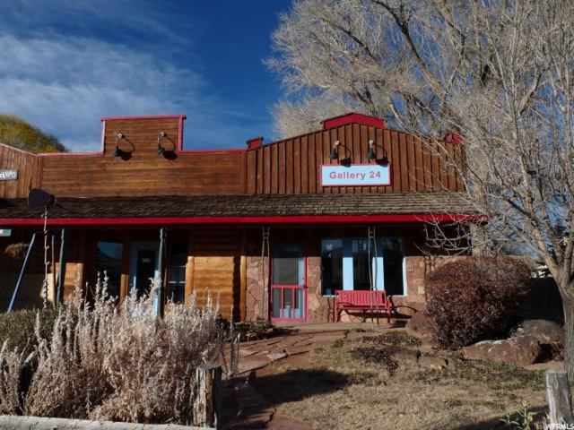 135 E Main St, Torrey, UT 84775 — photo 10