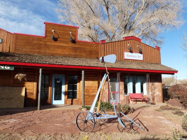 135 E Main St, Torrey, UT 84775 — photo 4