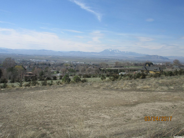 34 1000 E #34, Hyde Park, UT 84318 — photo 3