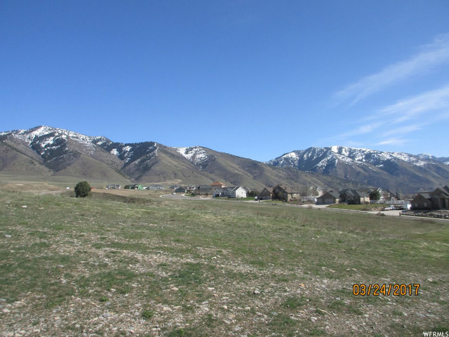 34 1000 E #34, Hyde Park, UT 84318 — photo 2