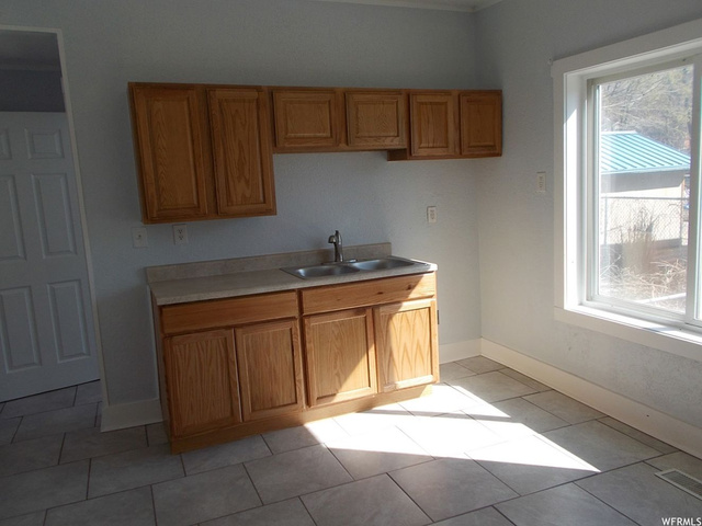 1940 S Eccles E, Ogden, UT 84401 — photo 8