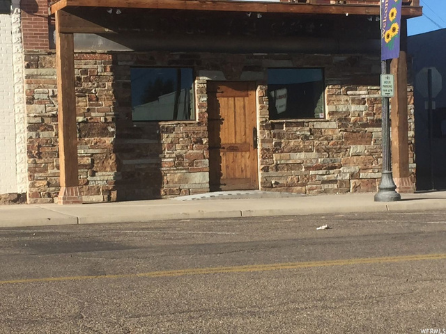 147 E Lagoon St, Roosevelt, UT 84066 — photo 2