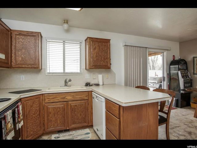 5564 S 3100 W, Roy, UT 84067 — photo 10
