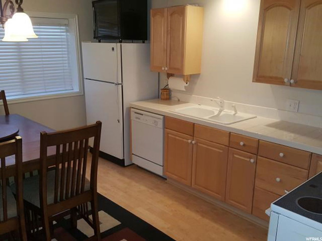 8450 S 865 E, Sandy, UT 84094 — photo 4
