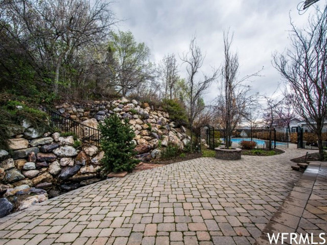 3064 E Silver Hawk Dr, Holladay, UT 84121 — photo 8