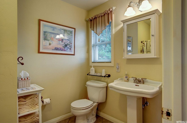 120 E Main St, Escalante, UT 84726 — photo 9