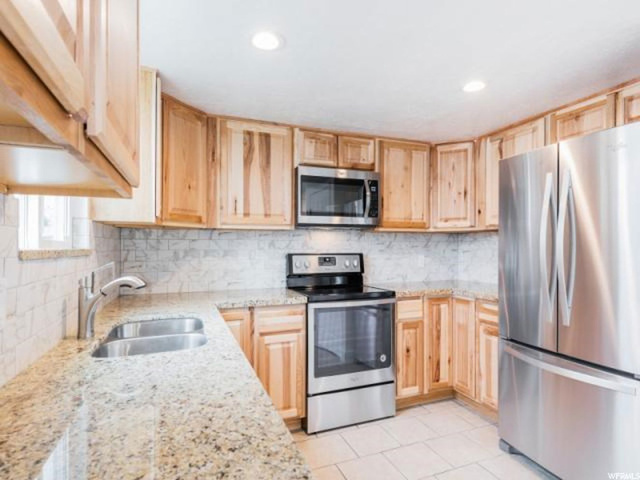 8254 S 535 E, Sandy, UT 84070 — photo 7