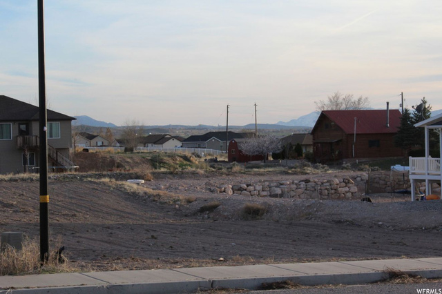 1912 E Cedar Berry Ln, Enoch, UT 84721 — photo 9