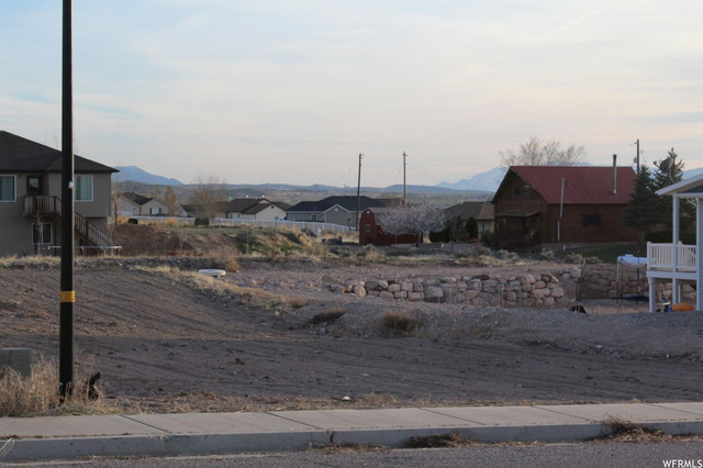1912 E Cedar Berry Ln, Enoch, UT 84721 — photo 8