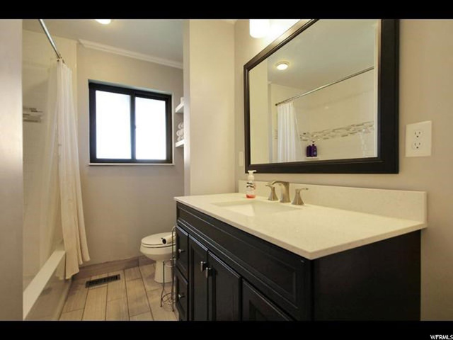 943 S 400 W, Bountiful, UT 84010 — photo 12