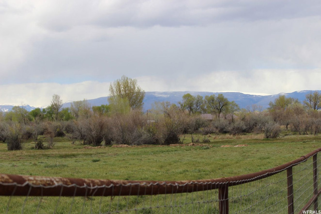 6141 N 8000 E, Lapoint, UT 84039 — photo 11