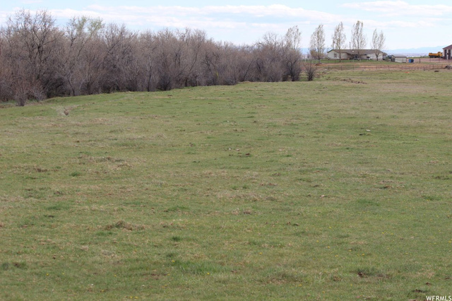 5467 N 9500 E, Lapoint, UT 84039 — photo 4