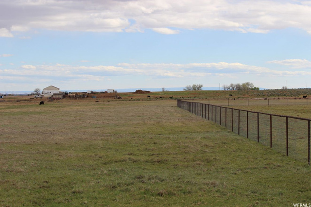 5467 N 9500 E, Lapoint, UT 84039 — photo 2