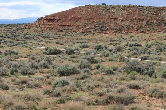 5467 N 9500 E, Lapoint, UT 84039 — photo 10