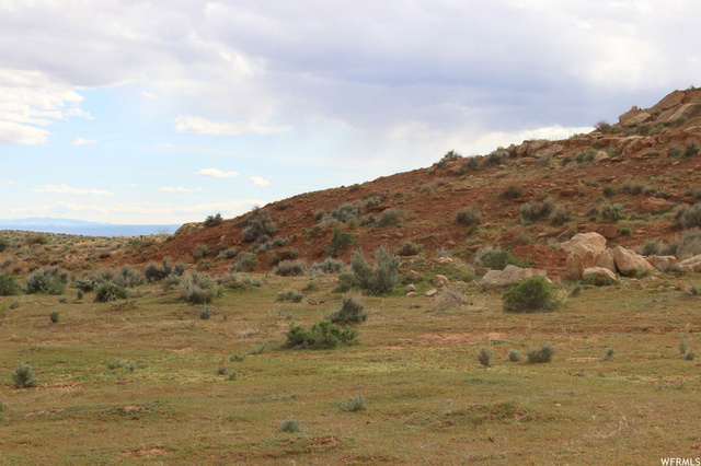 5467 N 9500 E, Lapoint, UT 84039 — photo 5