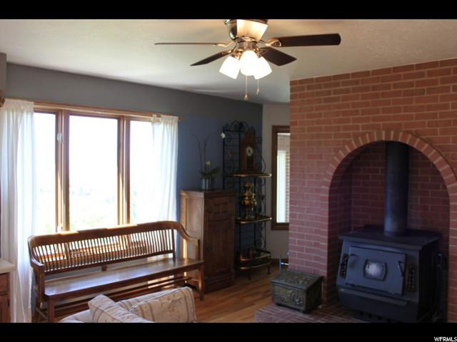986 E Oakwood Dr S, Bountiful, UT 84010 — photo 11