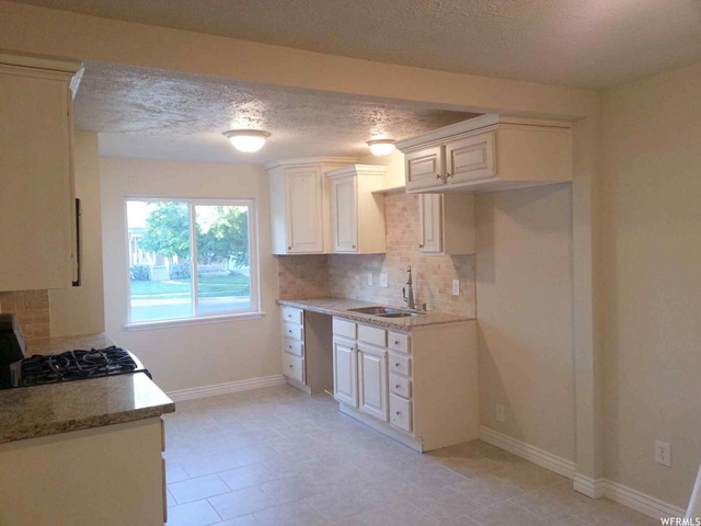 44 W 1400 S, Bountiful, UT 84010 — photo 7