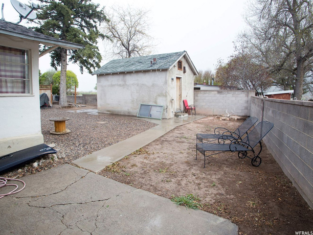 406 E Main St, Elsinore, UT 84724 — photo 12