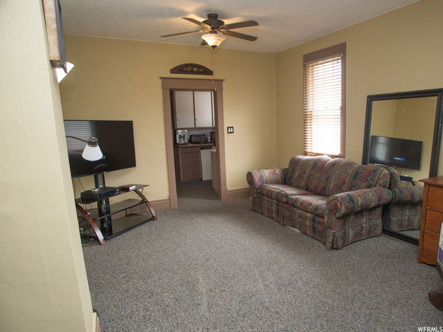 406 E Main St, Elsinore, UT 84724 — photo 3
