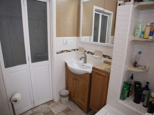 406 E Main St, Elsinore, UT 84724 — photo 6
