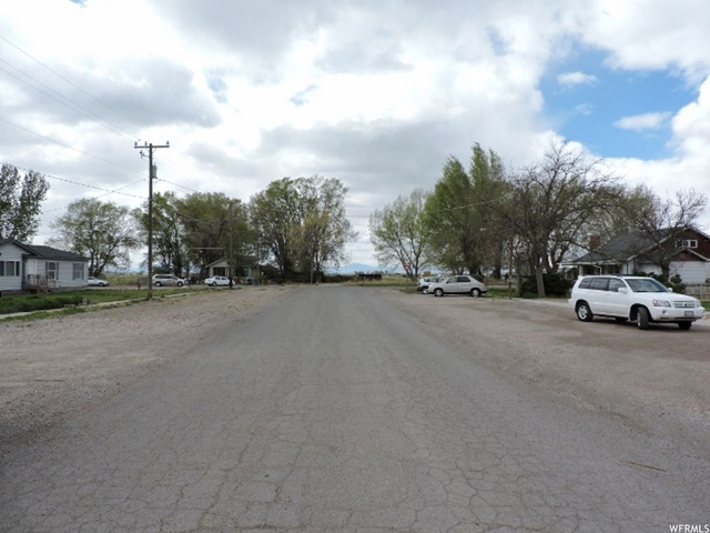 472 W 300 N, Delta, UT 84624 — photo 3