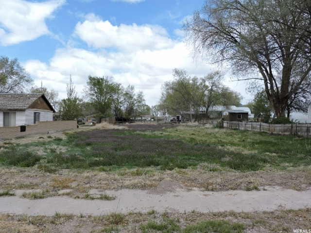 472 W 300 N, Delta, UT 84624 — photo 2