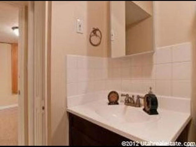 10229 S 360 E, Sandy, UT 84070 — photo 4