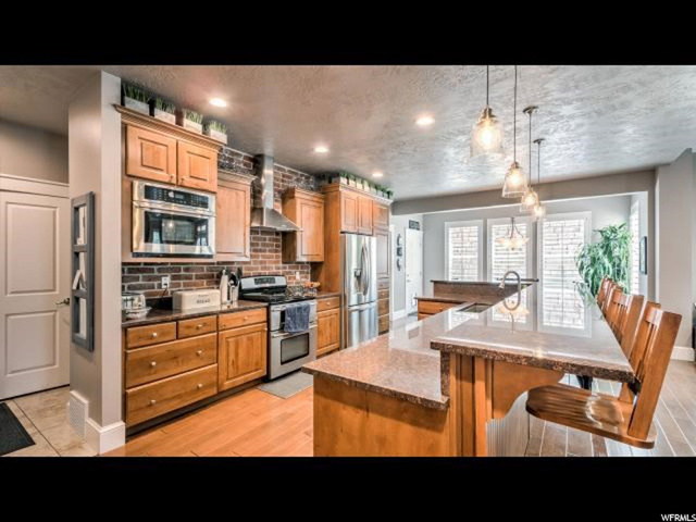 310 Maxine Cir, Bountiful, UT 84010 — photo 4