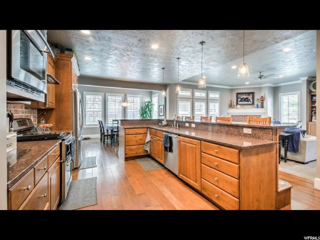 310 Maxine Cir, Bountiful, UT 84010 — photo 5