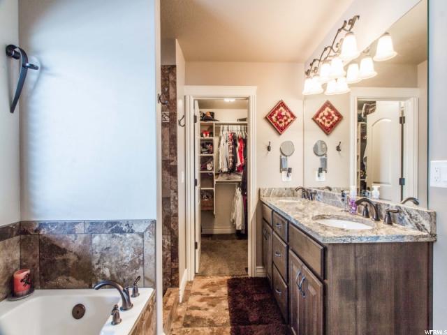 Master Suite Bathroom (jetted tub & walk-in shower)