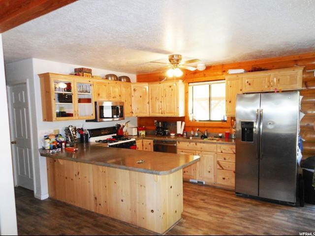 145 E Orchard Dr, Central, UT 84722 — photo 6