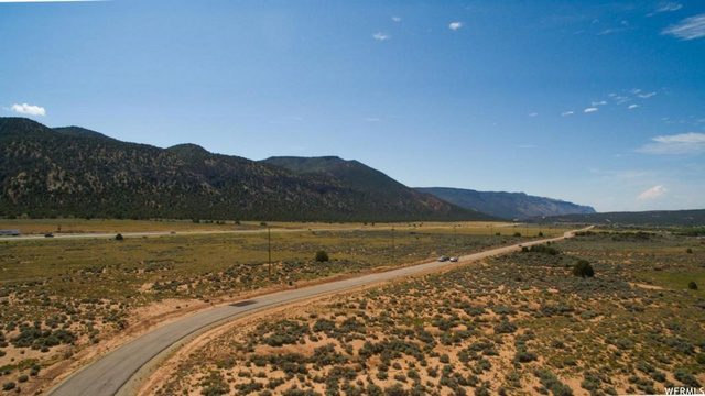 #386, New Harmony, UT 84757 — photo 11