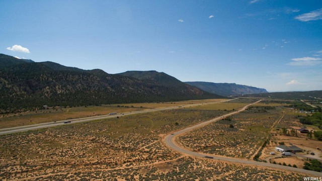 #386, New Harmony, UT 84757 — photo 12