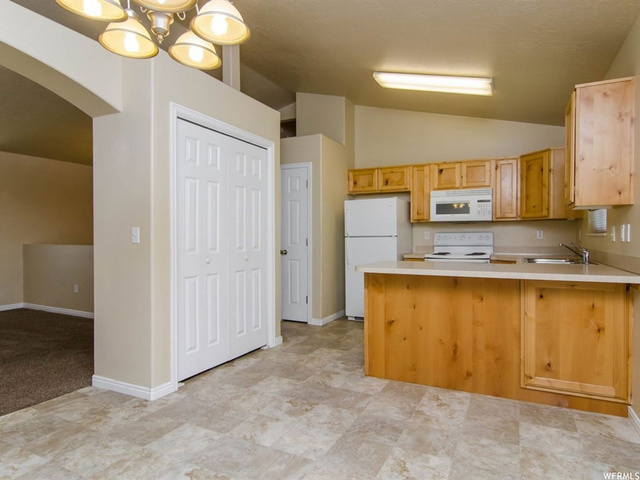 281 N Harrisville Rd E, Ogden, UT 84404 — photo 8