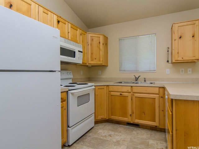 281 N Harrisville Rd E, Ogden, UT 84404 — photo 9