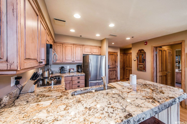 7620 E Royal St #404, Park City, UT 84060 — photo 10