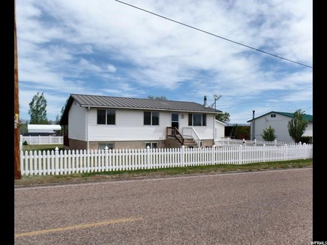 1207 E 1750 S, Vernal, UT 84078 — photo 2