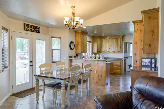 215 S 600 E, Mt Pleasant, UT 84647 — photo 3