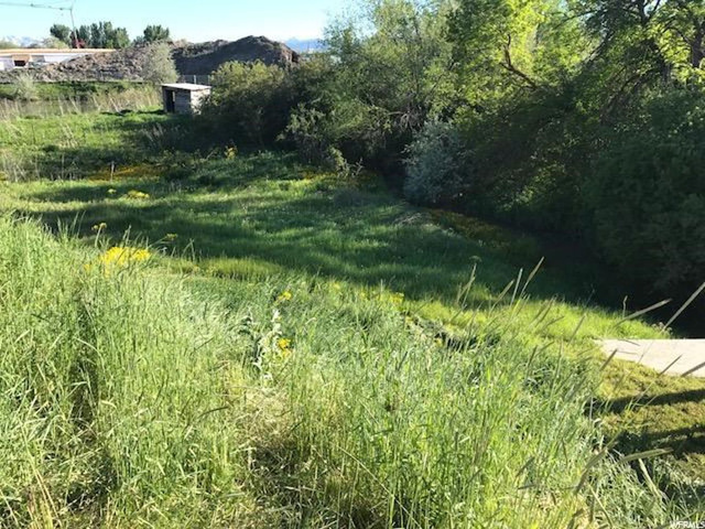 881 S 525 E #8, River Heights, UT 84321 — photo 7