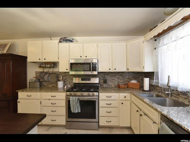 4700 S Meadow View Rd E, Murray, UT 84107 — photo 5